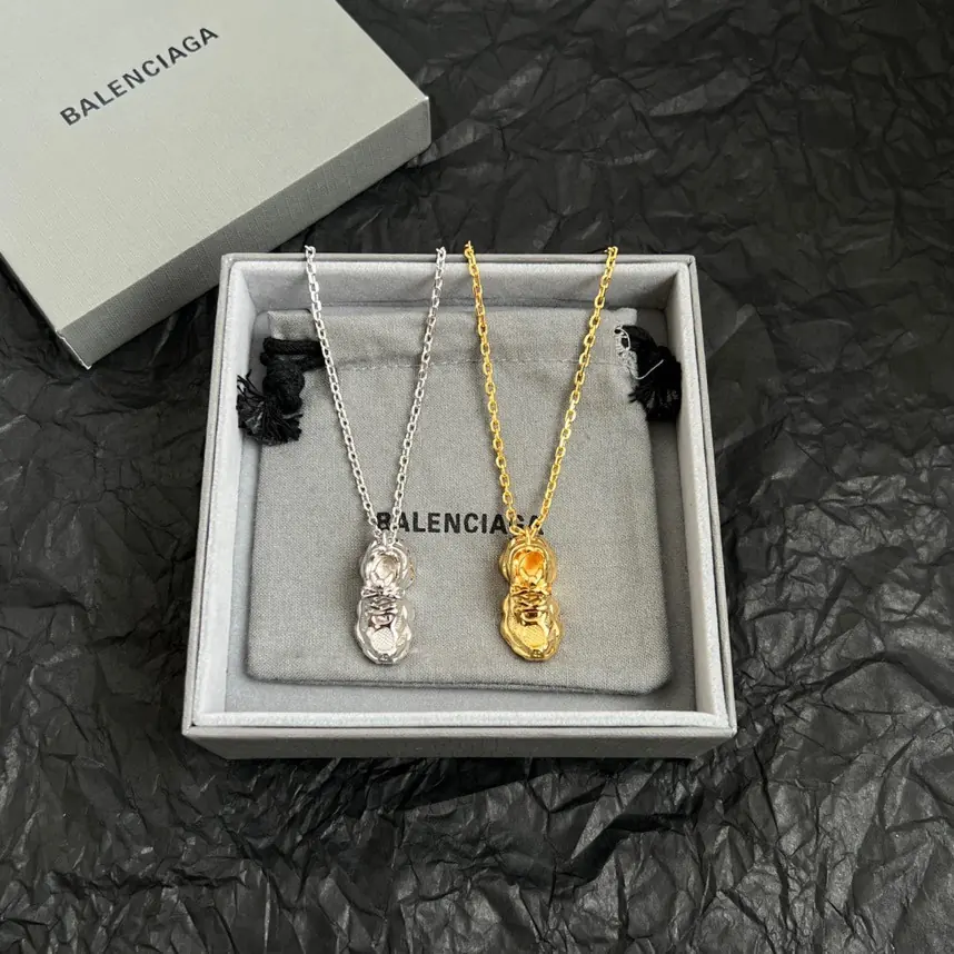 Balenciaga Style Gold Accessories Lookbook Reference image 2