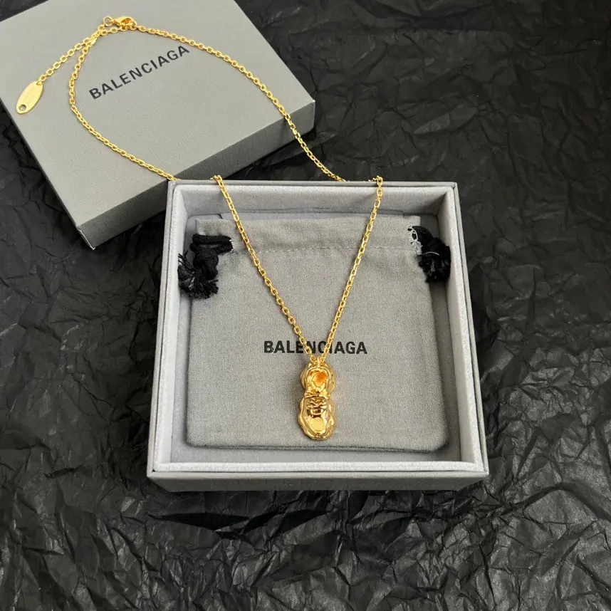 Balenciaga Style Gold Accessories Lookbook Reference image 3