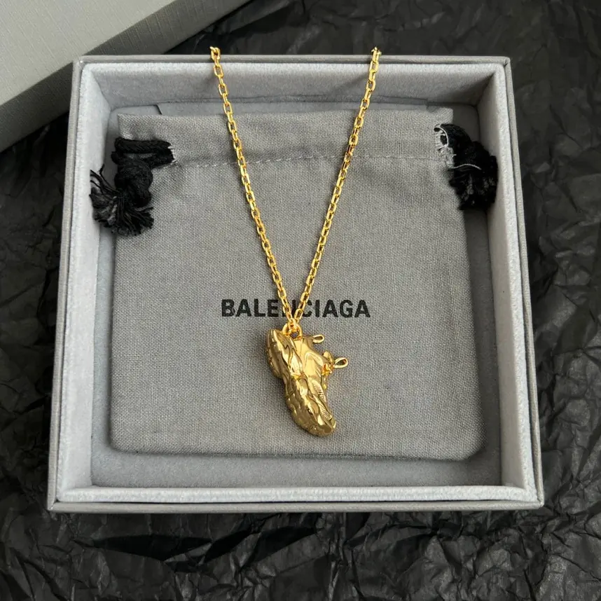 Balenciaga Style Gold Accessories Lookbook Reference image 5