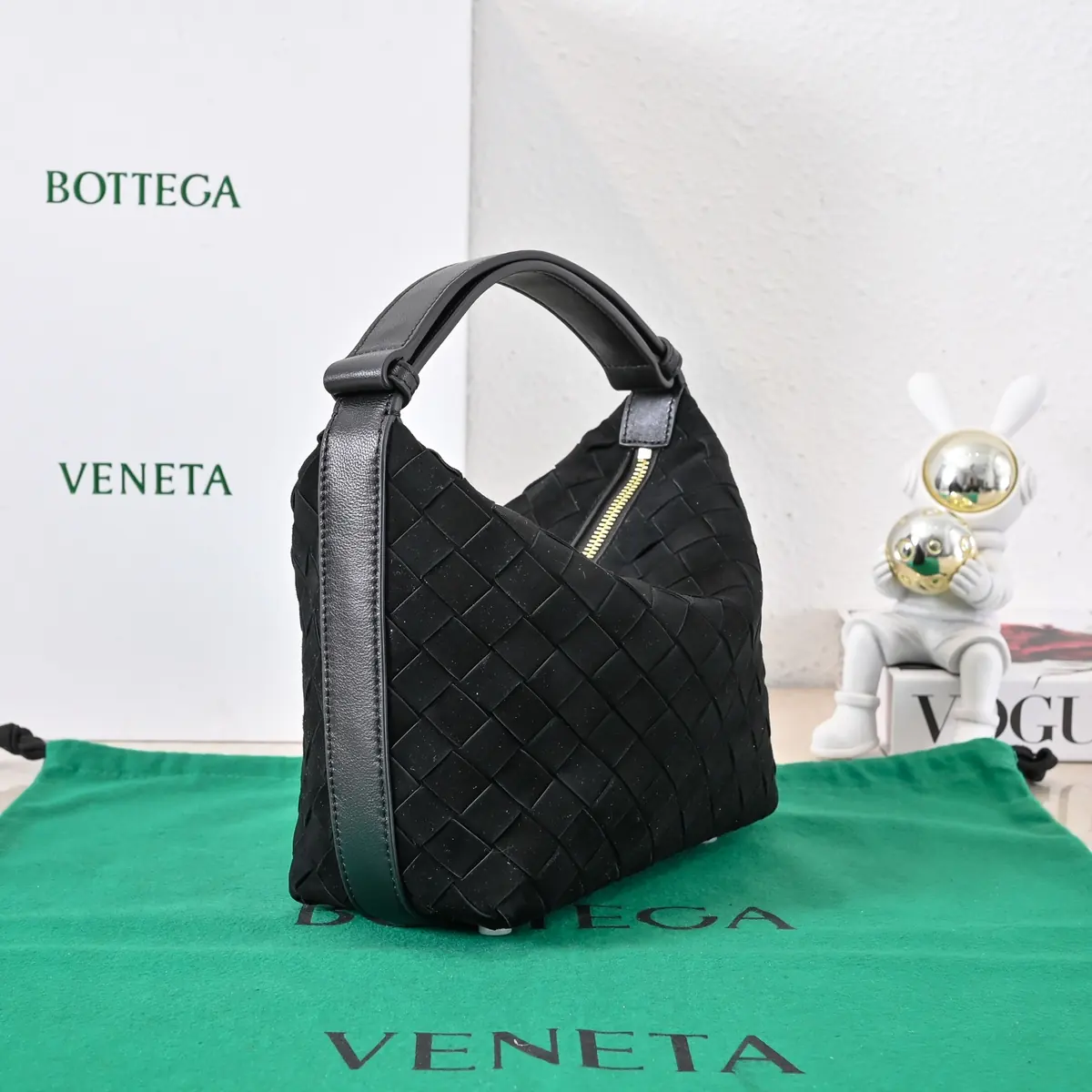 Bottega Veneta Style Leather Bags Lookbook Reference image 2