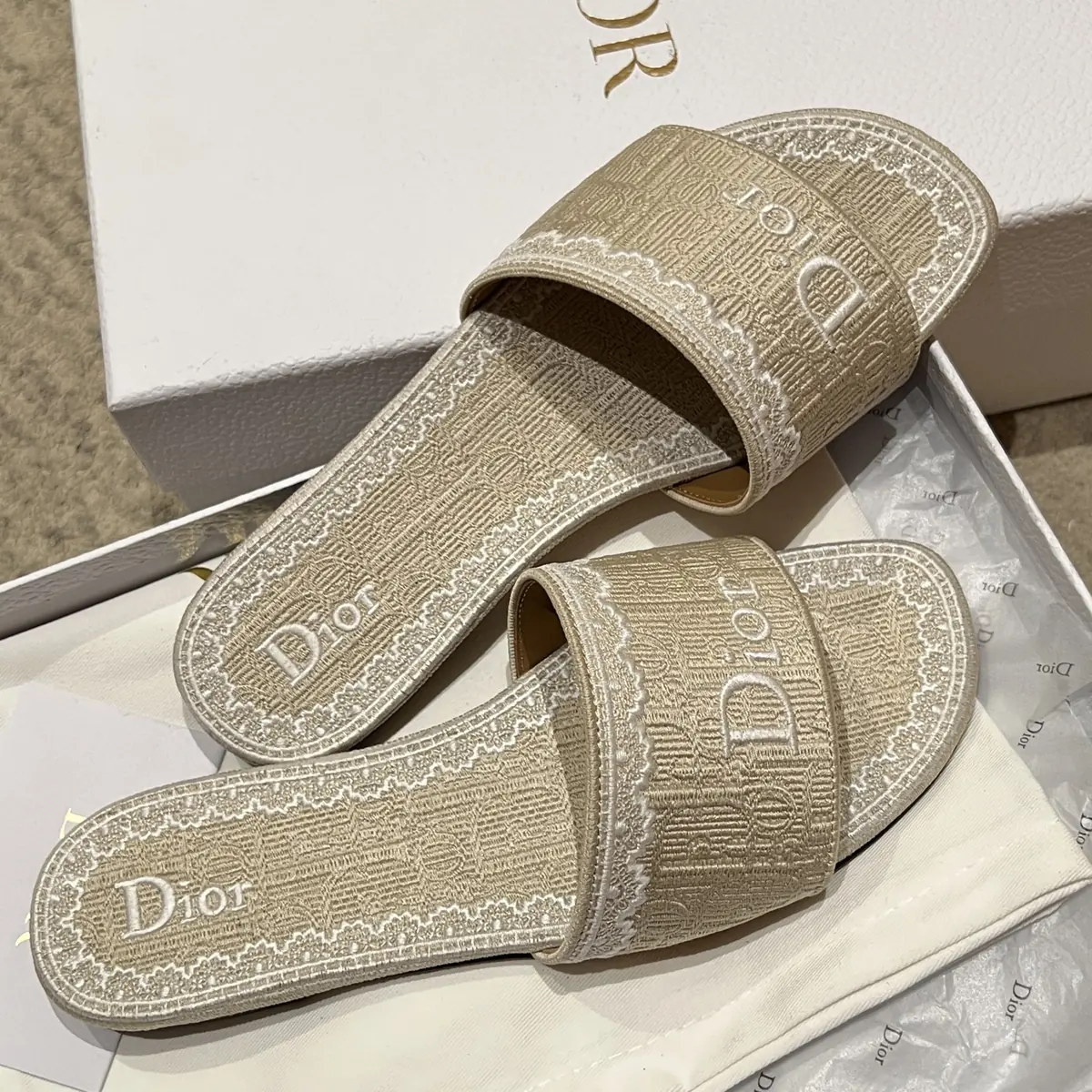 Dior Style Beige Leather Women's Shoes Lookbook Reference image 6