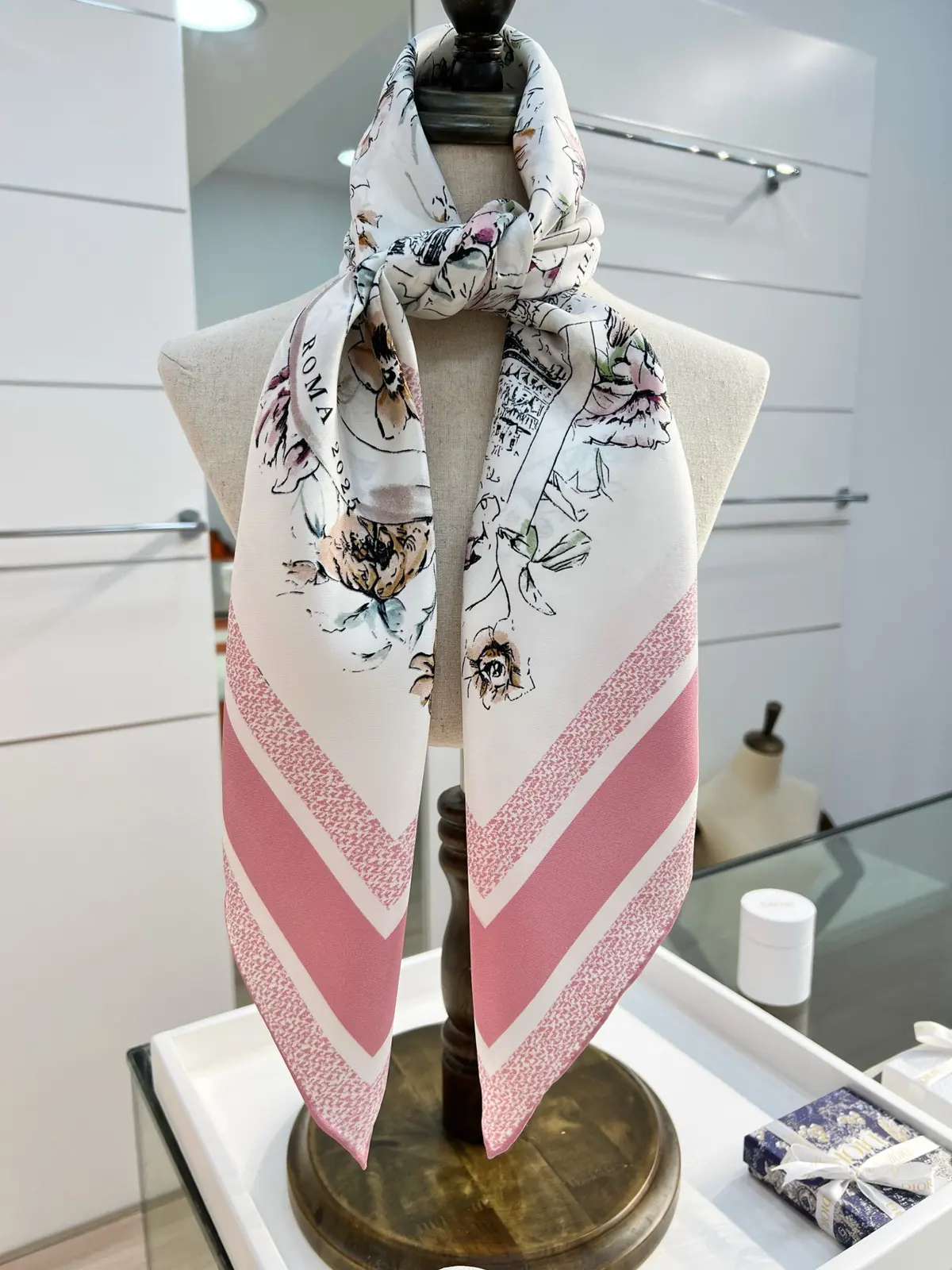 Dior Style White Other Lookbook Reference image 8