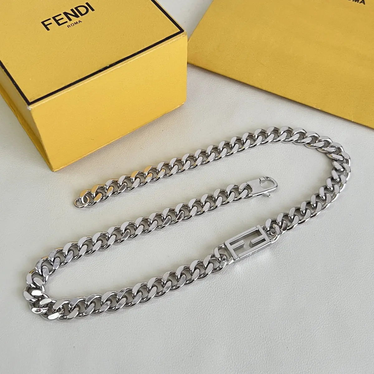 Fendi Style Beige Accessories Lookbook Reference image 5
