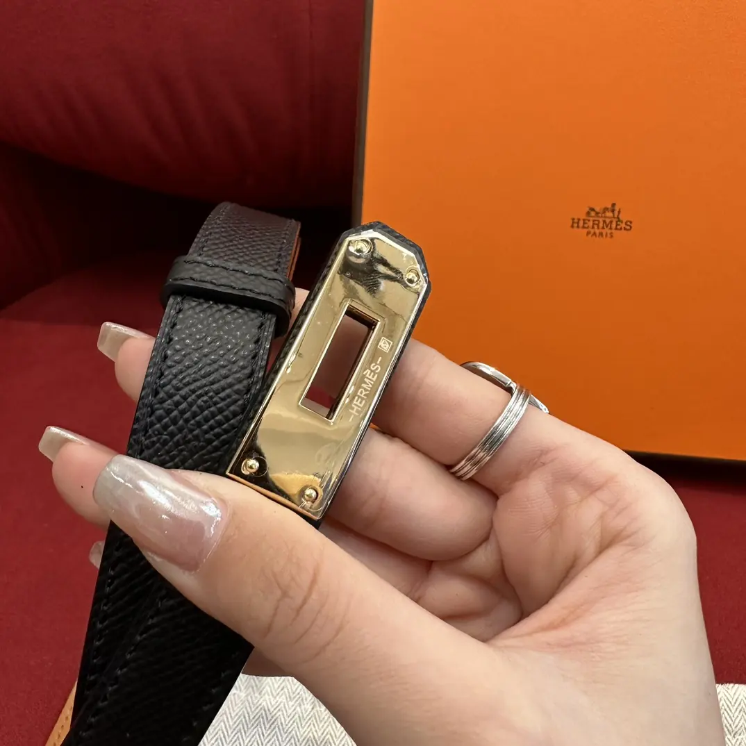 Hermes Style Gold Leather Women's Clothing Lookbook Reference image 6