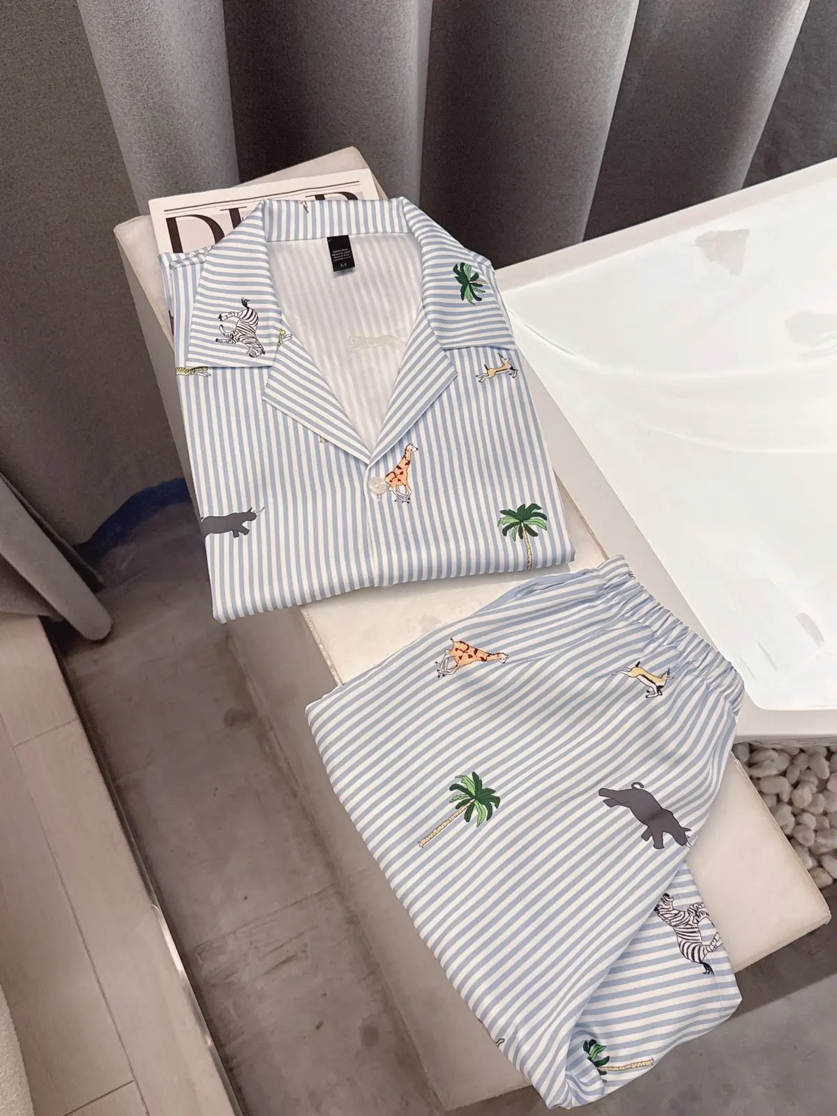 LV Style Clothing Lookbook Reference image 9
