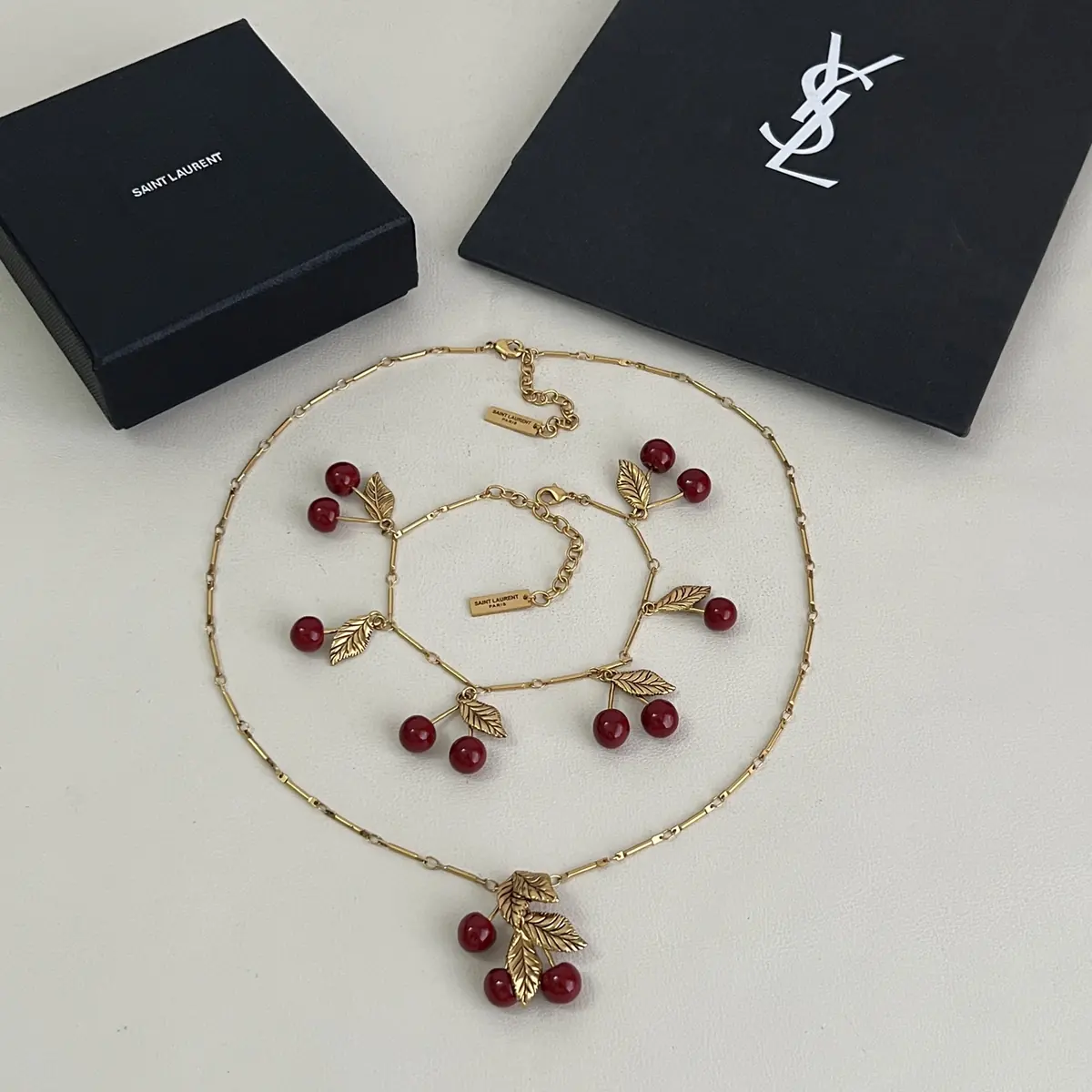 YSL Style Gold Accessories Lookbook Reference image 6